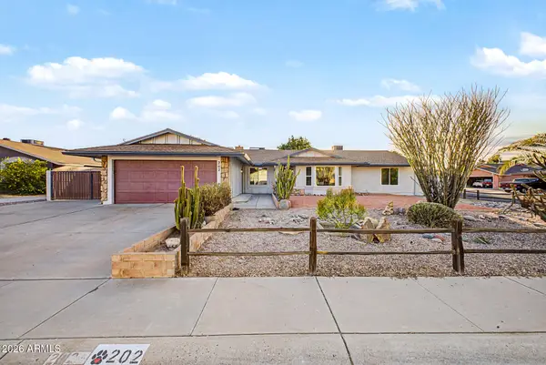 202 S Kenneth Place, Chandler, AZ 85226