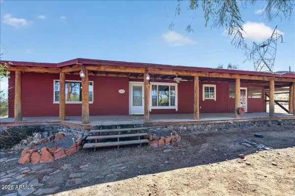 602 W Circle Mountain Road, New River, AZ 85087