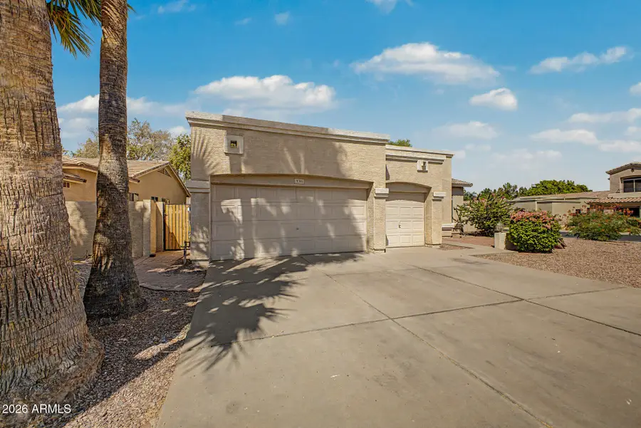 530 S Bahama Drive, Gilbert, AZ 85296 - #2