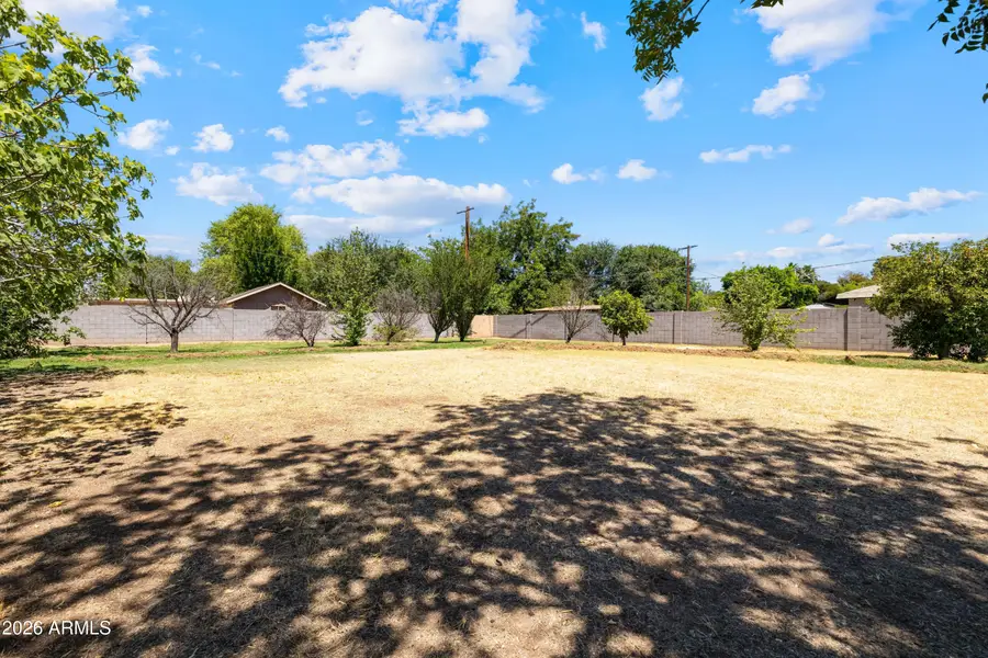 5704 N 11th Avenue, Phoenix, AZ 85013 - #2