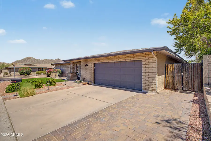 2802 E Mission Lane, Phoenix, AZ 85028 - #3