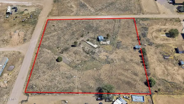24695 N Catalina Street, Paulden, AZ 86334
