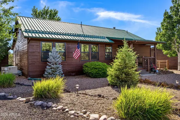 2660 Palomino Trail, Overgaard, AZ 85933