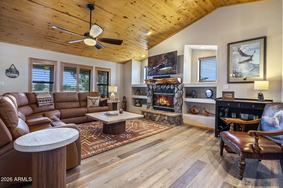 2660 Palomino Trail, Overgaard, AZ 85933 - #3