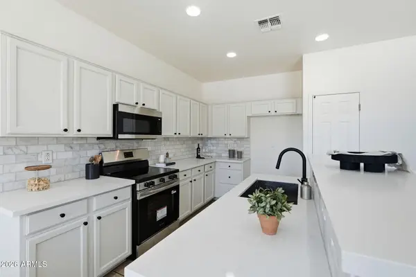 437 S 163rd Lane, Goodyear, AZ 85338