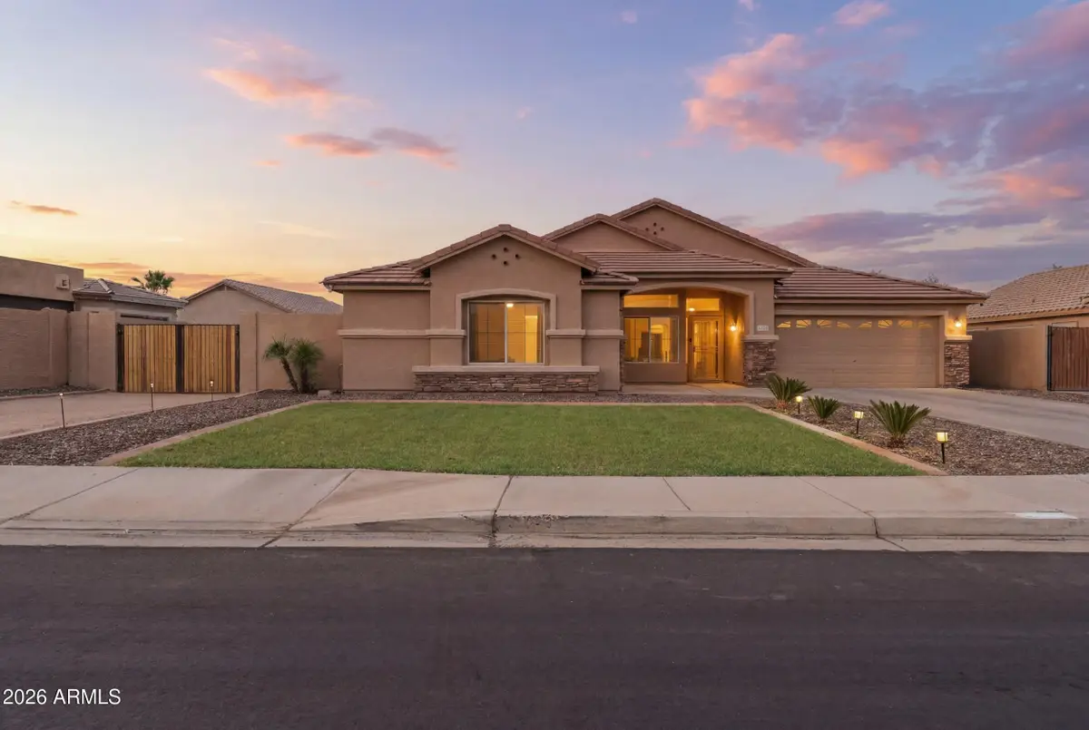 7329 N 82nd Avenue, Glendale, AZ 85303 - #1