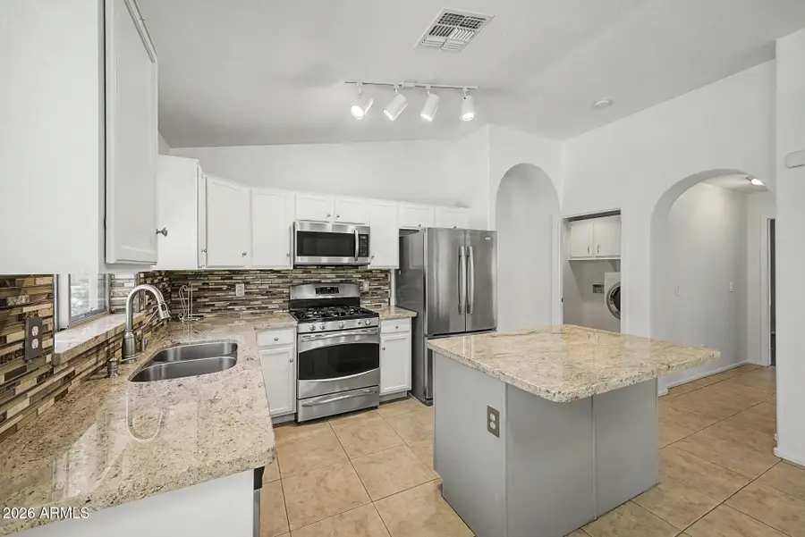 4207 E Sandy Way, Gilbert, AZ 85297 - #2