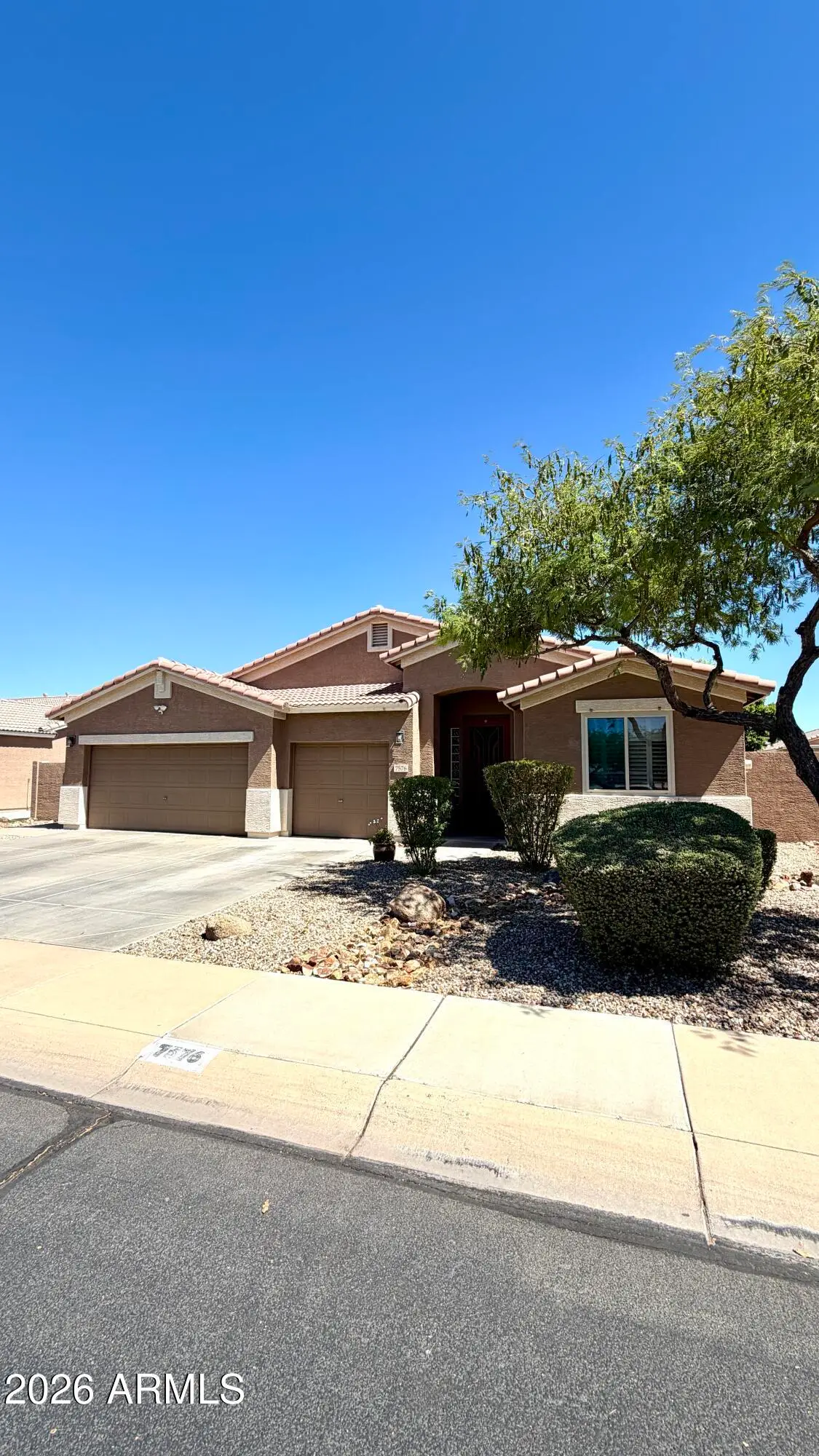 7576 W Betty Elyse Lane, Peoria, AZ 85382 - #1