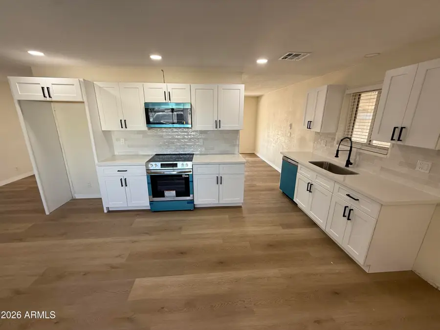 3117 W Pershing Avenue, Phoenix, AZ 85029 - #2