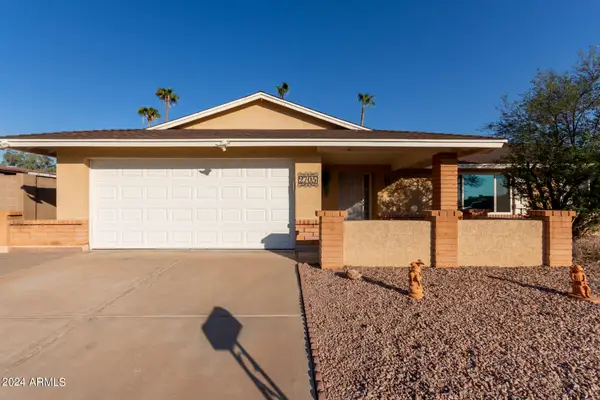 2705 W Summit Place, Chandler, AZ 85224