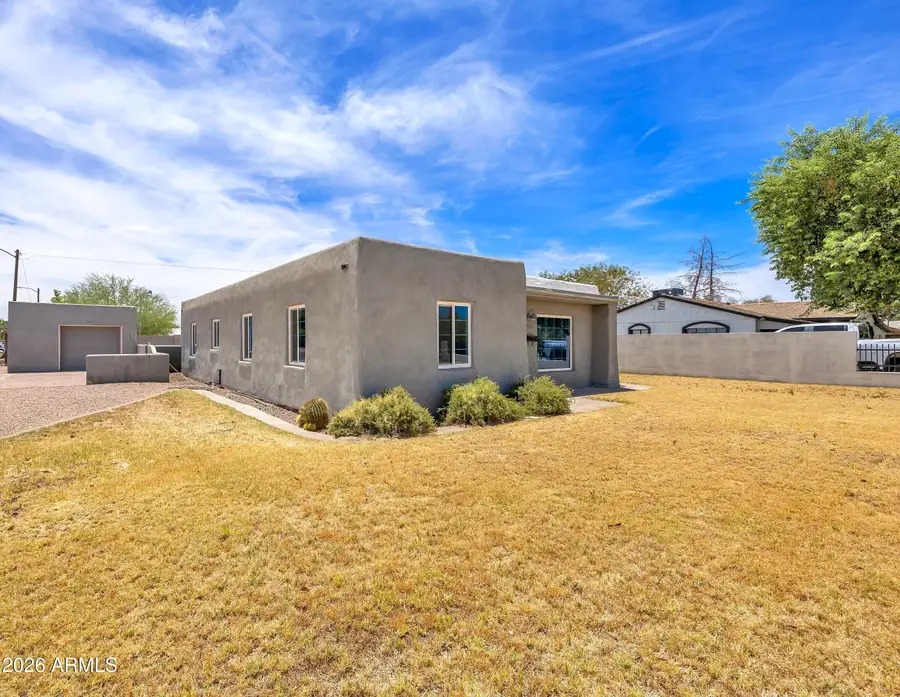 3301 W Lynwood Street, Phoenix, AZ 85009 - #2
