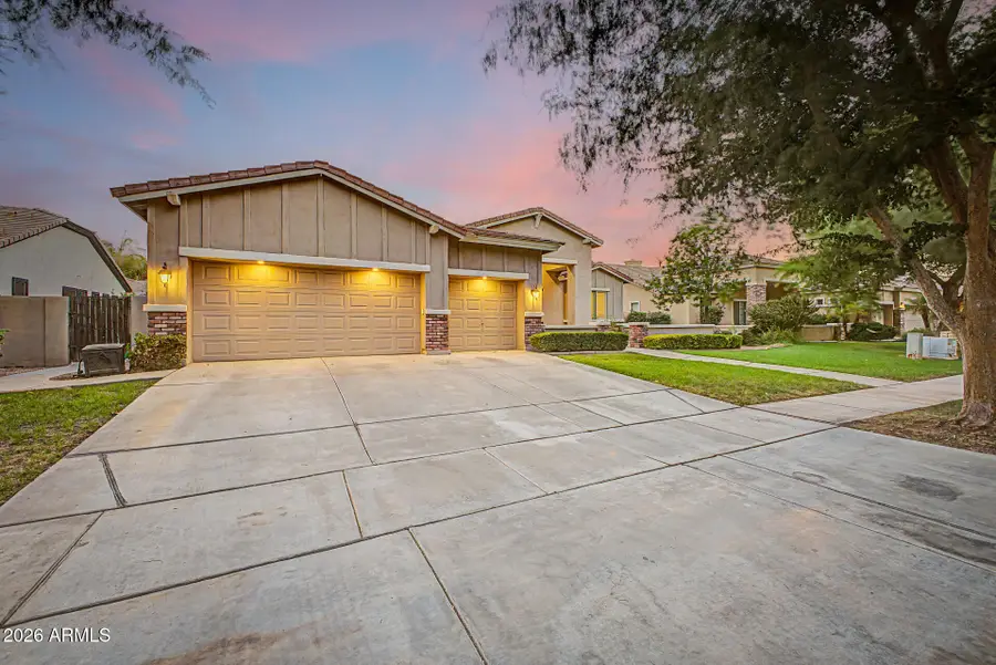 2975 E Comstock Drive, Gilbert, AZ 85296 - #3
