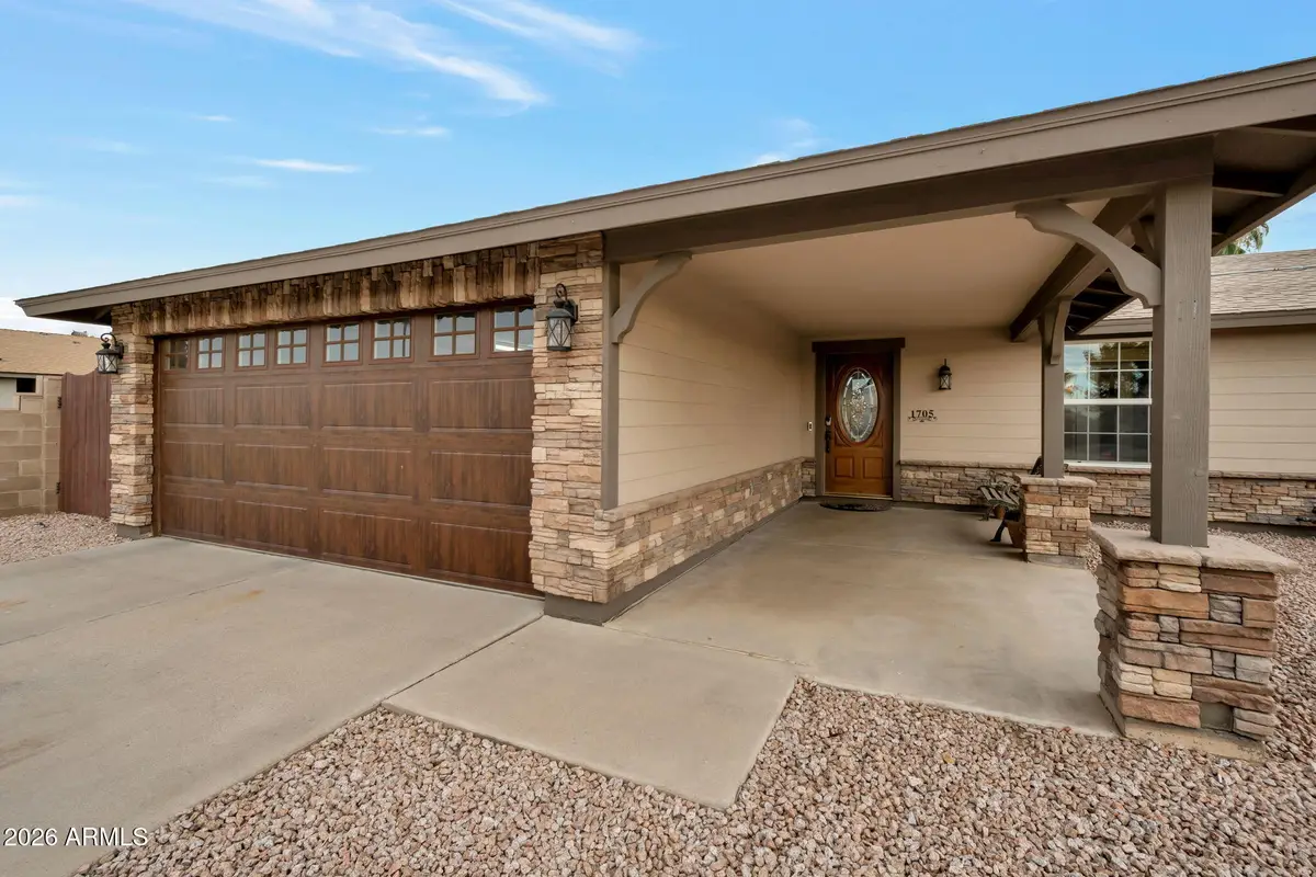 1705 W El Alba Way, Chandler, AZ 85224 - #1