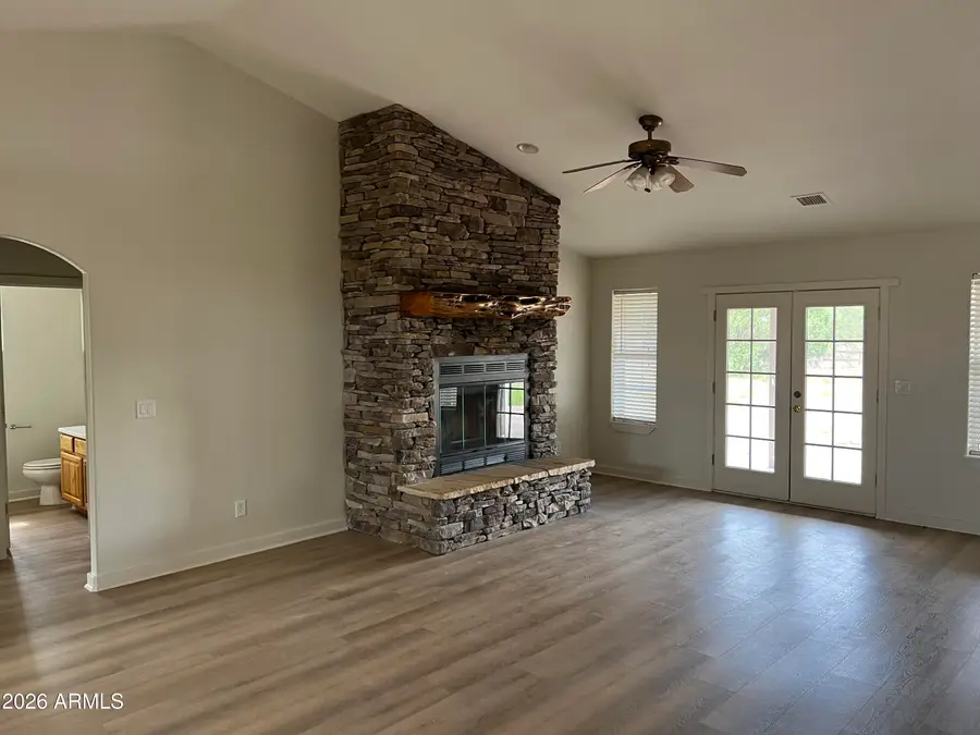 5326 April Place, Pinedale, AZ 85934 - #3