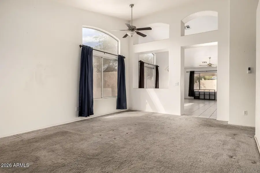 5648 E Holmes Avenue, Mesa, AZ 85206 - #2