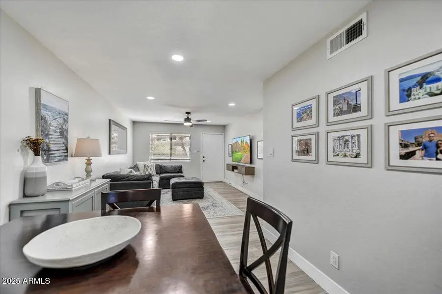 3301 E Earll Drive #102, Phoenix, AZ 85018 - #3