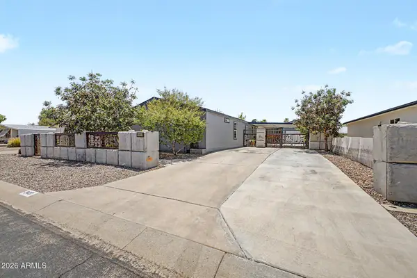9437 E Emelita Avenue, Mesa, AZ 85208