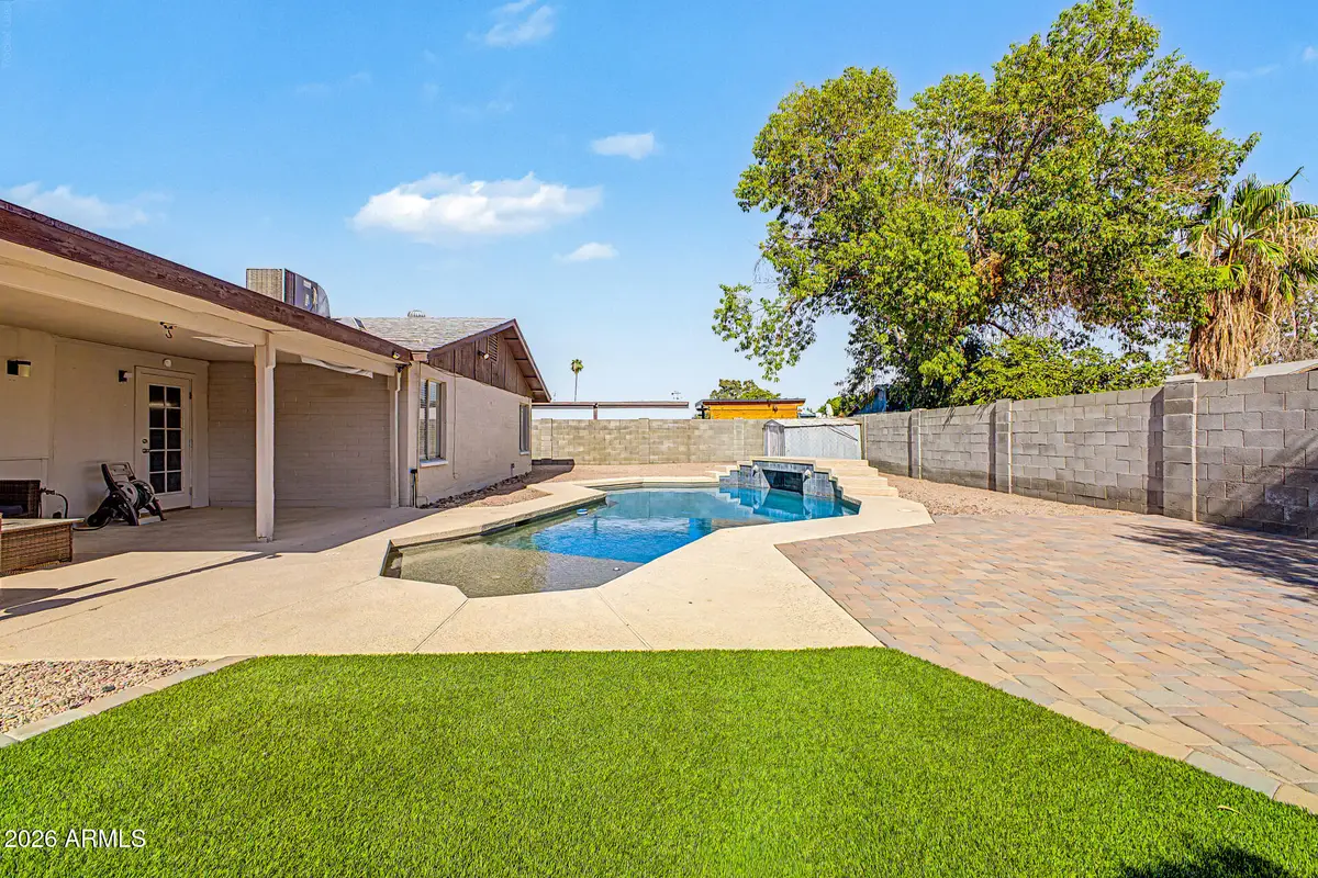 6957 W San Juan Avenue, Glendale, AZ 85303 - #1
