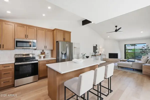 8344 N 21st Drive #I211, Phoenix, AZ 85021
