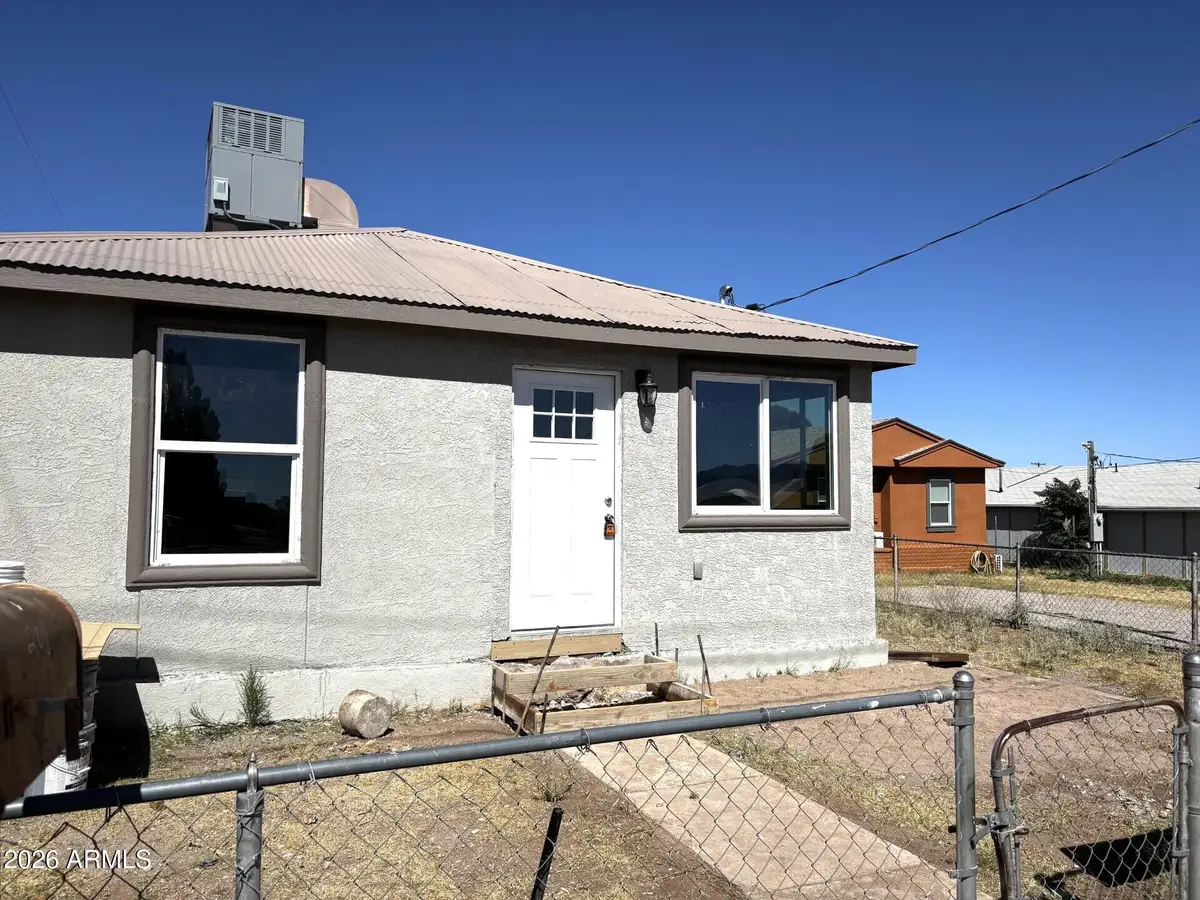208 N Cleveland Avenue, Bisbee, AZ 85603 - #1
