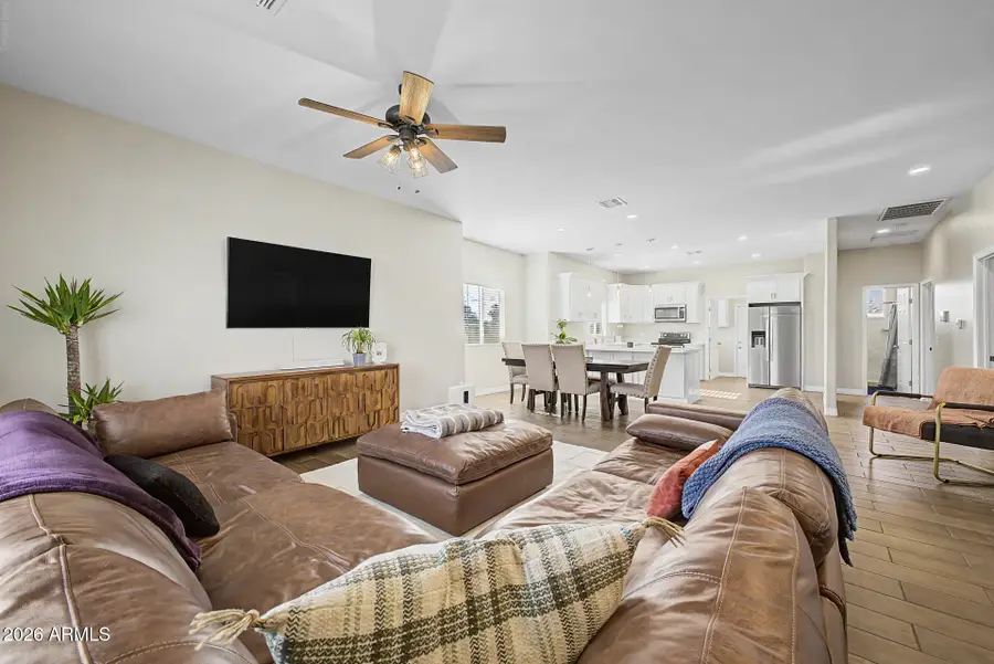 1526 E Marguerite Avenue, Phoenix, AZ 85040 - #2