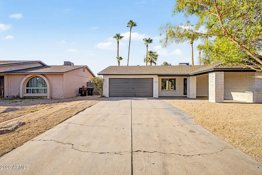 556 W Kiva Avenue, Mesa, AZ 85210 - #2