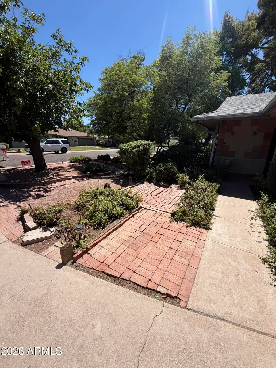 8218 E Edgemont Avenue, Scottsdale, AZ 85257 - #2