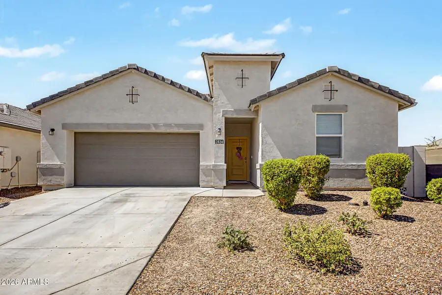 2824 W Seaver Avenue, Apache Junction, AZ 85120 - #2