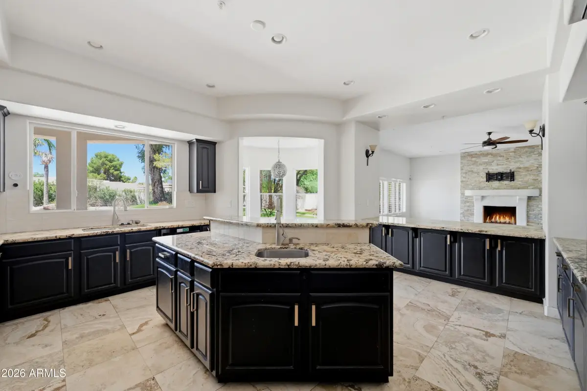 7214 E Royal Palm Road, Scottsdale, AZ 85258 - #1