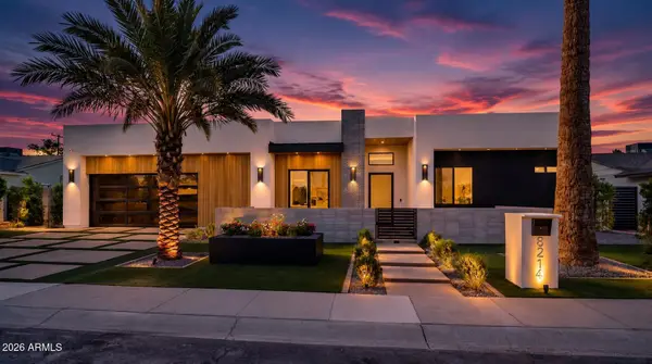 8214 E Hazelwood Street, Scottsdale, AZ 85251