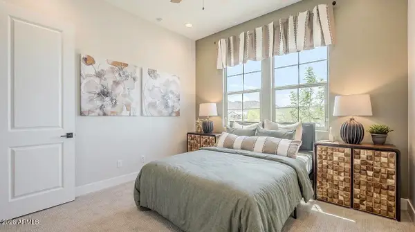 8477 S 167th Drive, Goodyear, AZ 85338