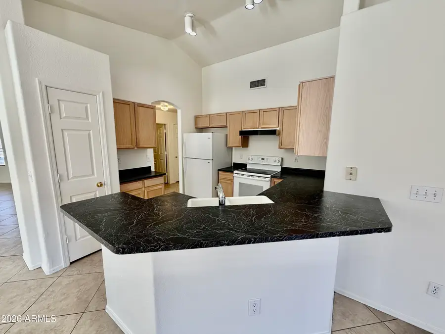 141 W Shannon Street, Gilbert, AZ 85233 - #3