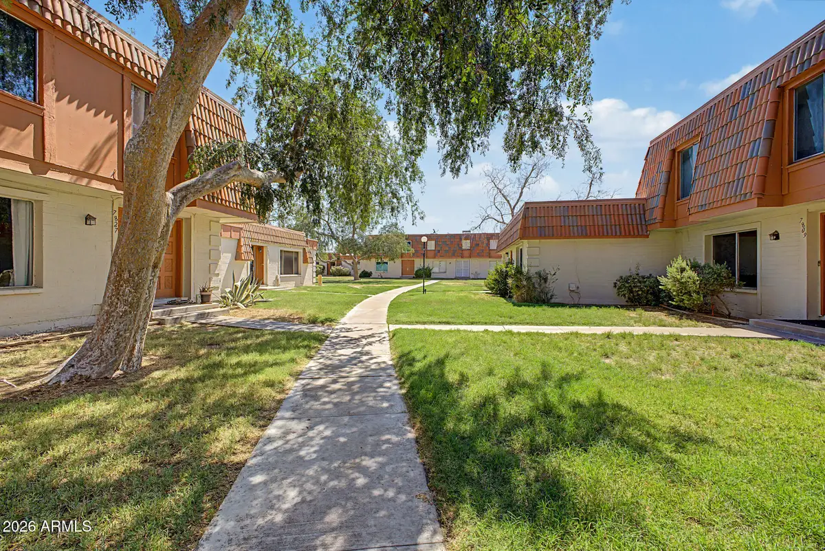 7833 N 49th Avenue, Glendale, AZ 85301 - #1