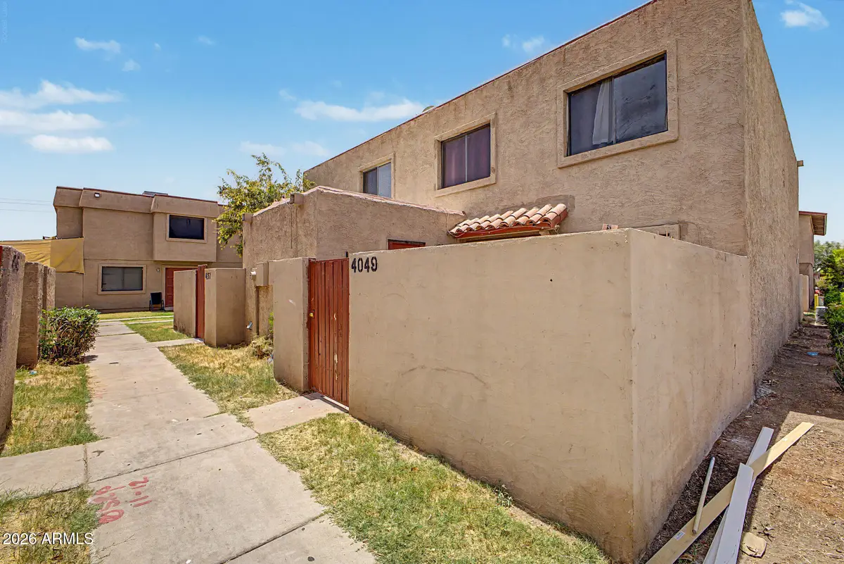 4049 W Reade Avenue, Phoenix, AZ 85019 - #1