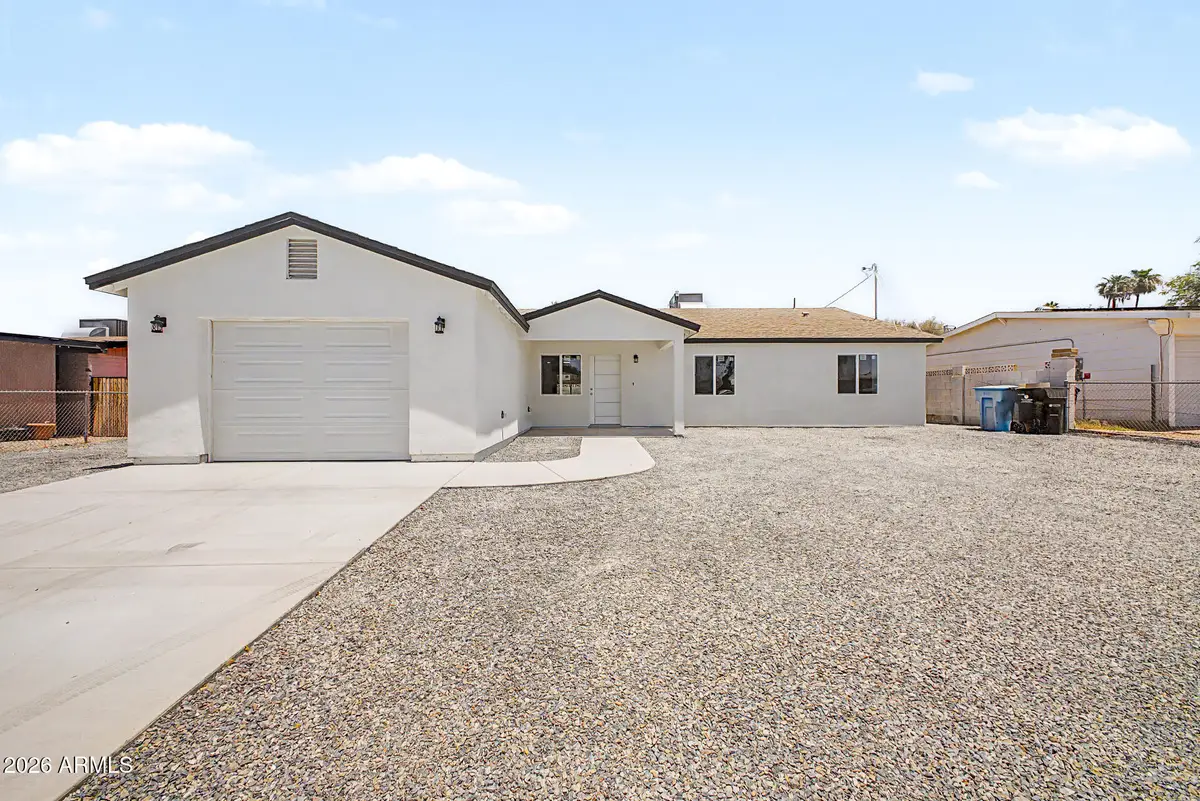 3010 W Country Gables Drive, Phoenix, AZ 85053 - #1