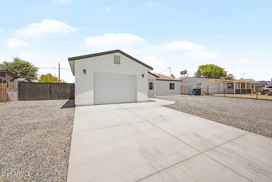3010 W Country Gables Drive, Phoenix, AZ 85053 - #2