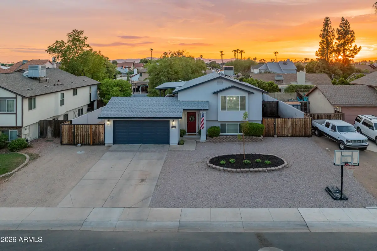 13020 N 77th Avenue, Peoria, AZ 85381 - #1