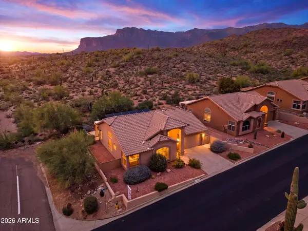 8132 E Sweet Acacia Drive, Gold Canyon, AZ 85118