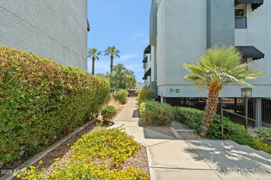 2 W Georgia Avenue #9, Phoenix, AZ 85013 - #3