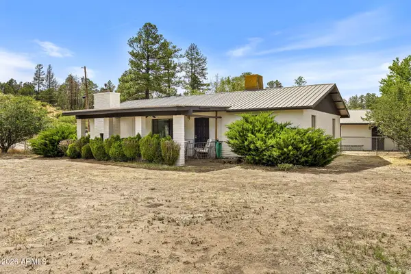 2819 Pine Hill Drive, Overgaard, AZ 85933