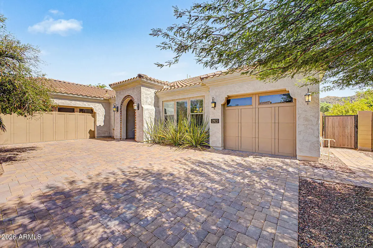 2923 E Constance Way, Phoenix, AZ 85042 - #1