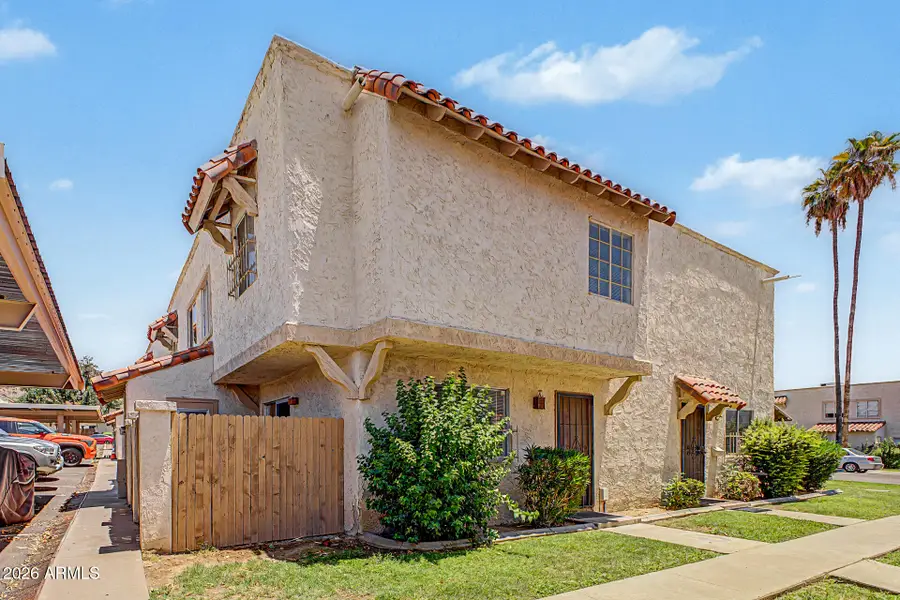 1212 E Lawrence Lane, Phoenix, AZ 85020 - #2
