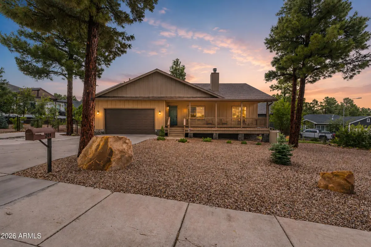 241 W Owens Street, Show Low, AZ 85901 - #1