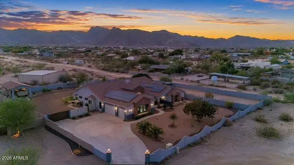 19738 W Mariposa Drive, Litchfield Park, AZ 85340