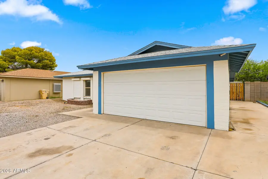 9219 N 55th Avenue, Glendale, AZ 85302 - #2
