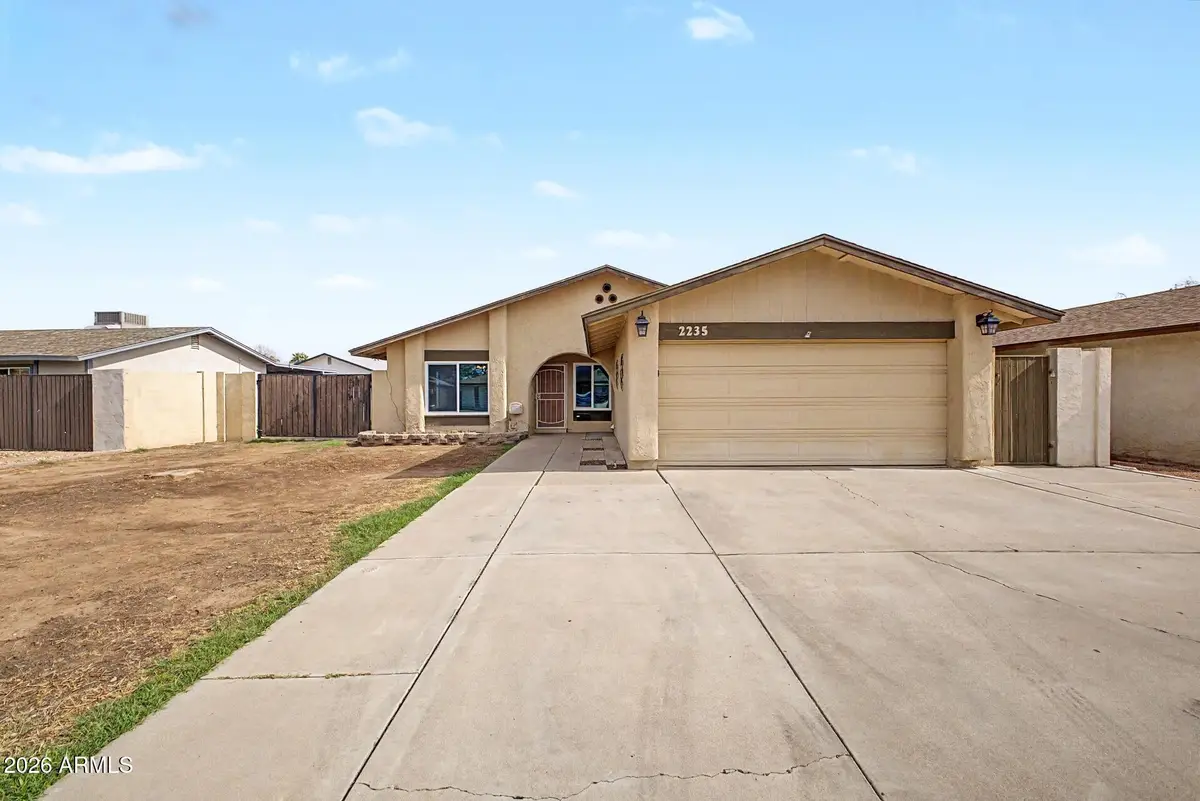 2235 W El Moro Avenue, Mesa, AZ 85202 - #1