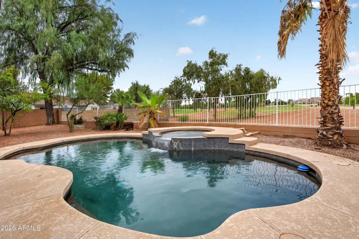 984 S Western Skies Drive, Gilbert, AZ 85296 - #1