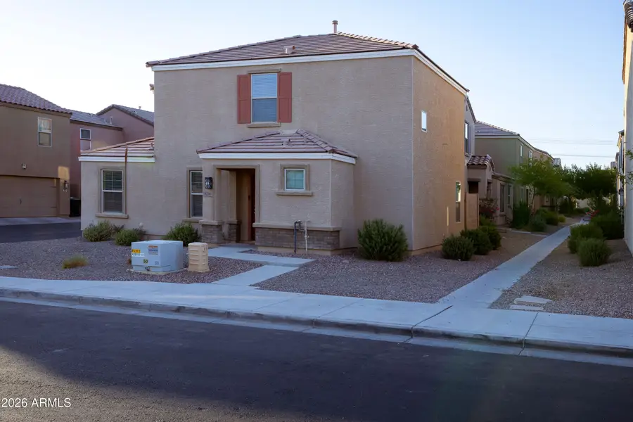 8236 W Albeniz Place, Phoenix, AZ 85043 - #2