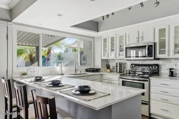 8242 E Orange Blossom Lane, Scottsdale, AZ 85250