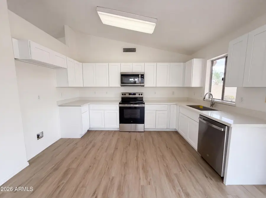 2945 E Hononegh Drive, Phoenix, AZ 85050 - #2